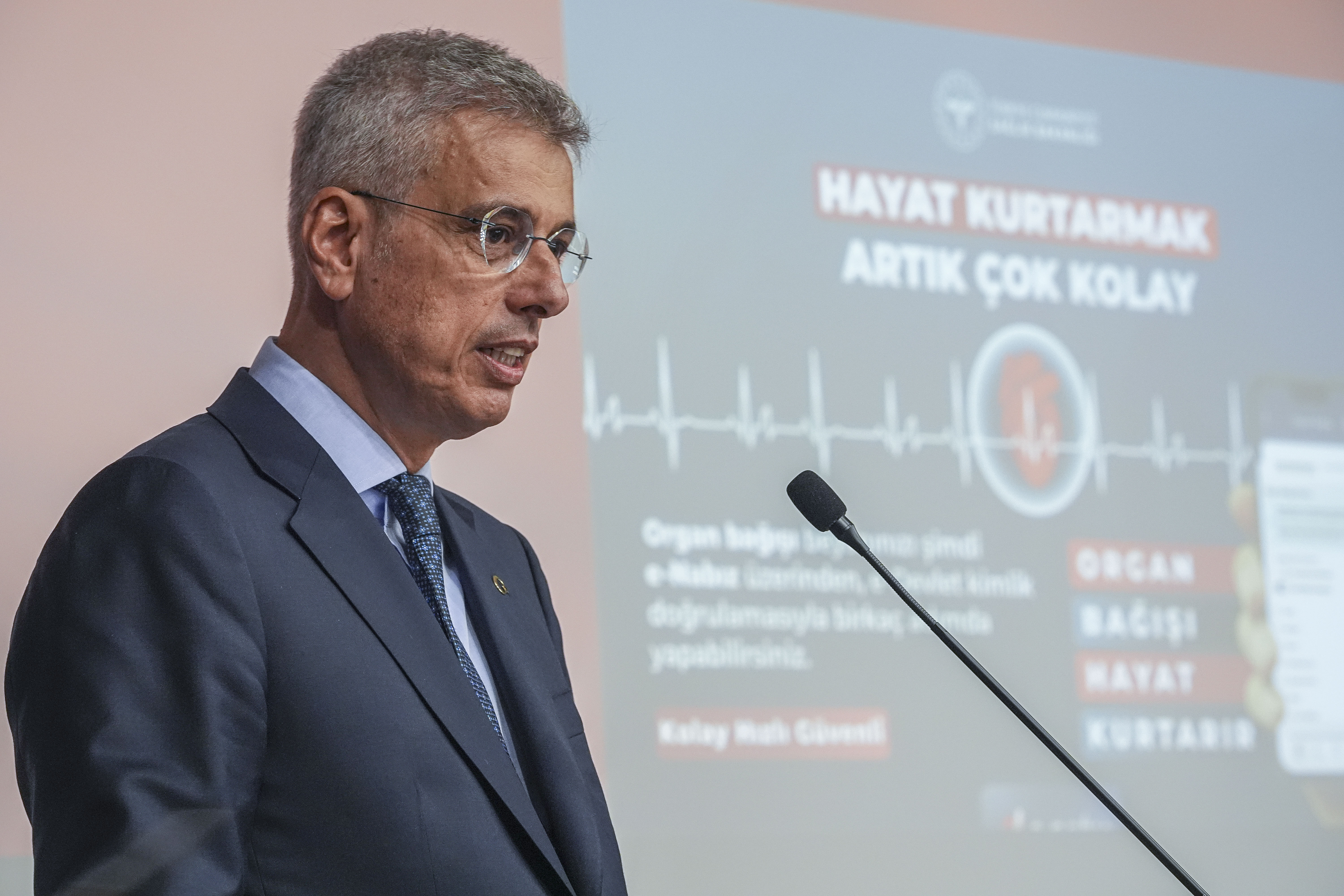 Sağlık Bakanı Memişoğlu tüm organlarını bağışladı Sağlık Bakanı Memişoğlu tüm organlarını bağışladı - 2. Resim