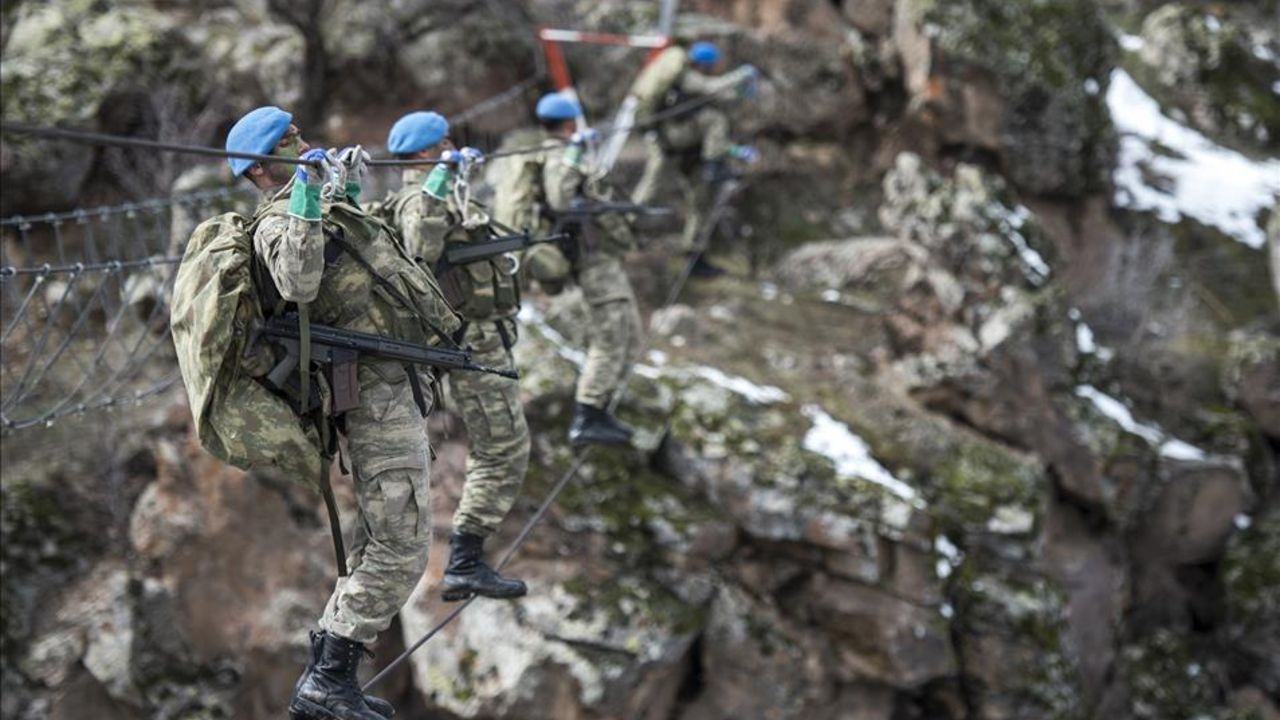 -TSK’da Suriyeli iddiasına jet yalanlama!