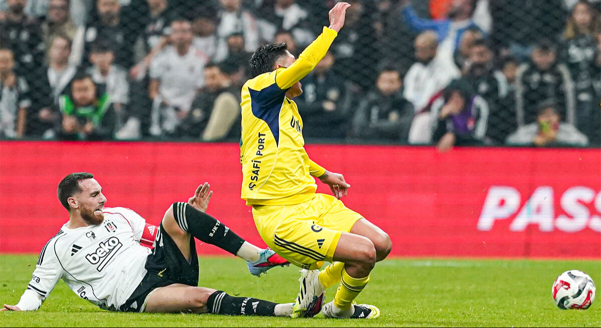 Fenerbahçe'de Orkun ve Edson gerçeği: Ali Koç istedi, Mourinho veto etti Fenerbahçe'de Orkun ve Edson gerçeği: Ali Koç istedi, Mourinho veto etti - 1. Resim