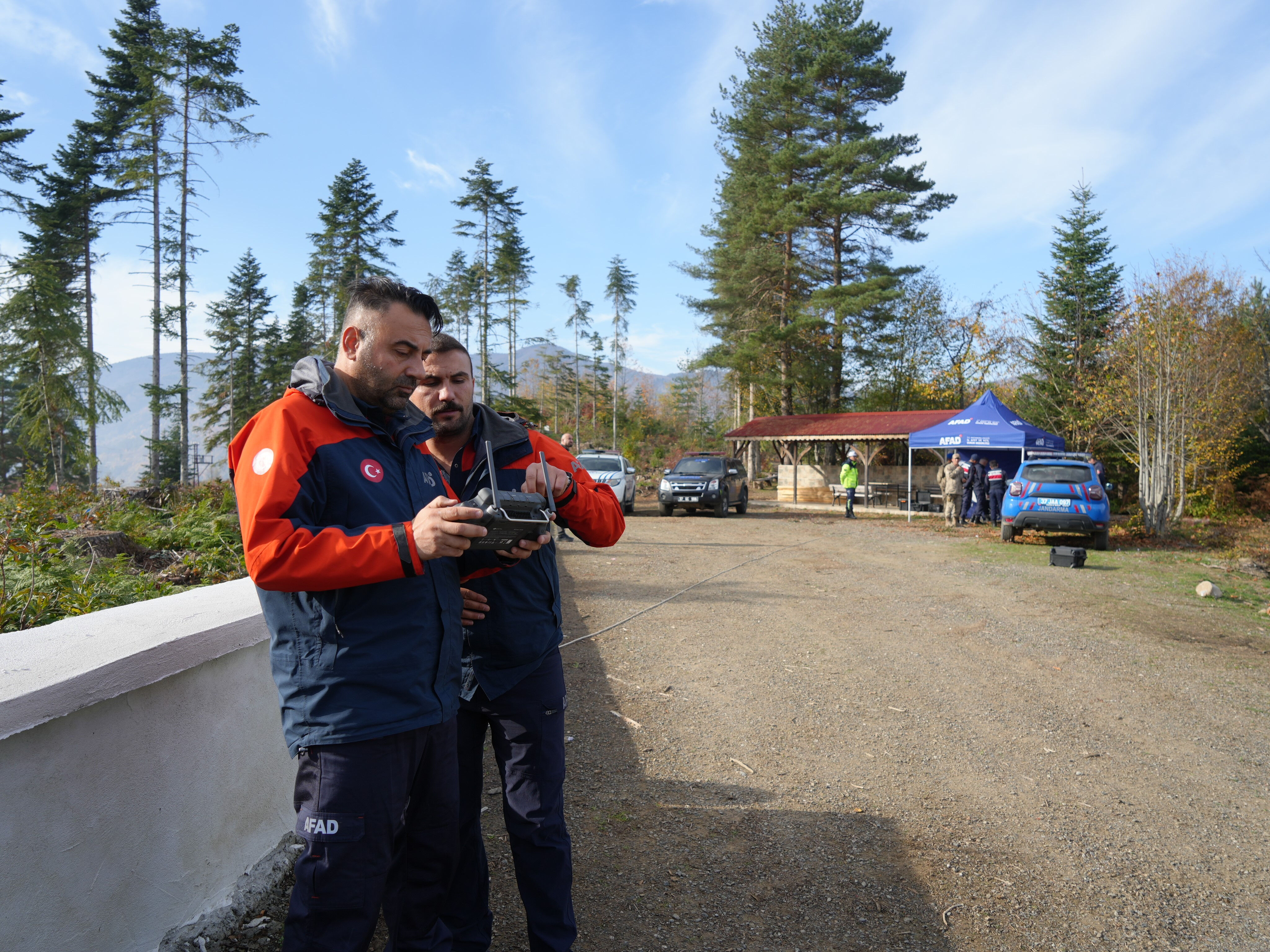 Huriye Helvacı ve 5 yaşındaki oğlundan üç gündür iz yok: Kardeşinden endişe dolu açıklama! Huriye Helvacı ve 5 yaşındaki oğlundan üç gündür iz yok: Kardeşinden endişe dolu açıklama! - 1. Resim
