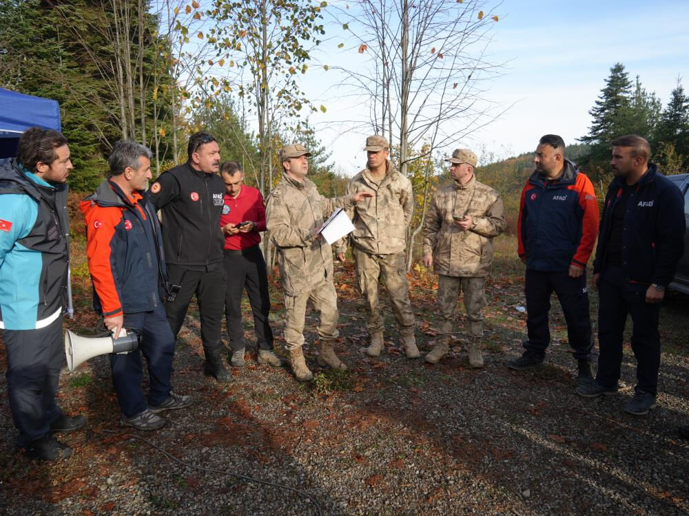 5 gün oldu, ne gören var ne duyan! Huriye Helvacı ve oğlundan haber yok 5 gün oldu, ne gören var ne duyan! Huriye Helvacı ve oğlundan haber yok - 1. Resim