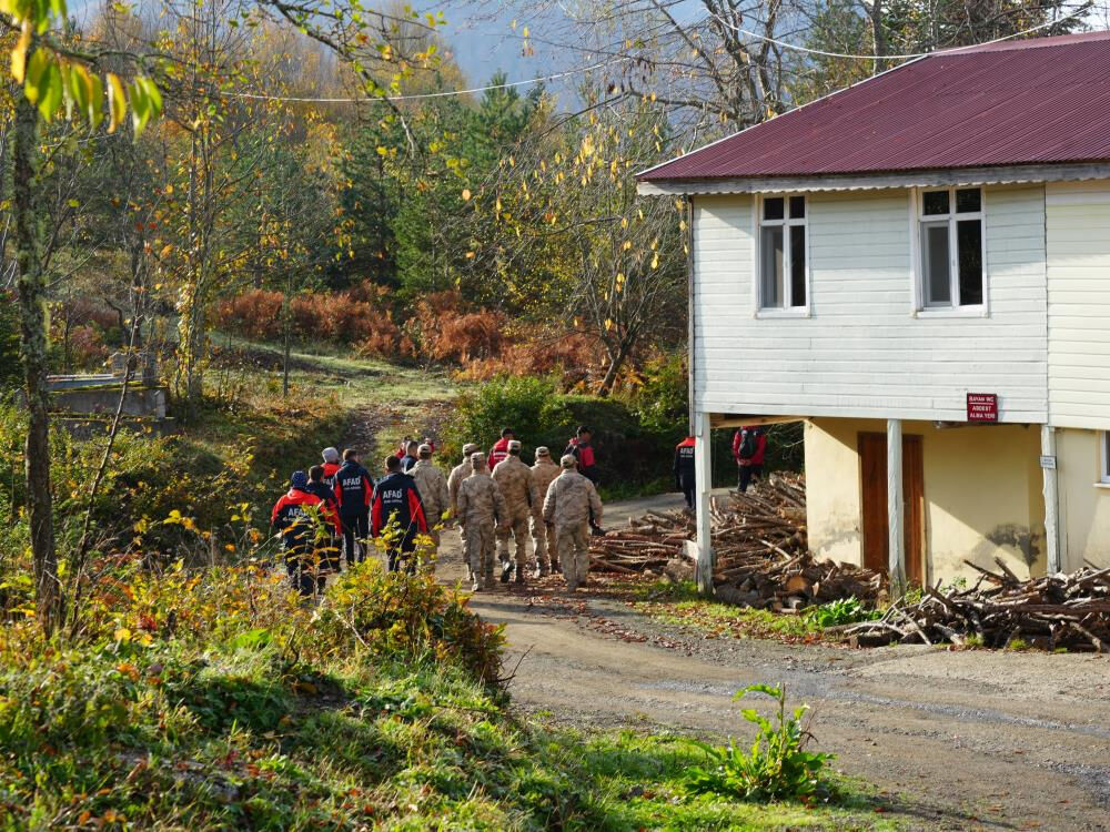 5 gün oldu, ne gören var ne duyan! Huriye Helvacı ve oğlundan haber yok 5 gün oldu, ne gören var ne duyan! Huriye Helvacı ve oğlundan haber yok - 2. Resim