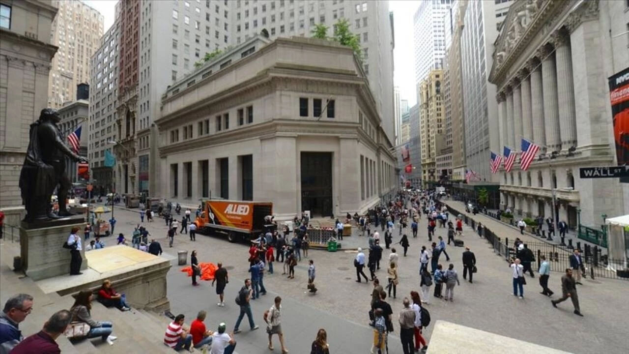 ABD'de işten çıkarmalar krize gidiyor! Son 22 yılın en yüksek seviyeleri ABD'de işten çıkarmalar krize gidiyor! Son 22 yılın en yüksek seviyeleri - 1. Resim