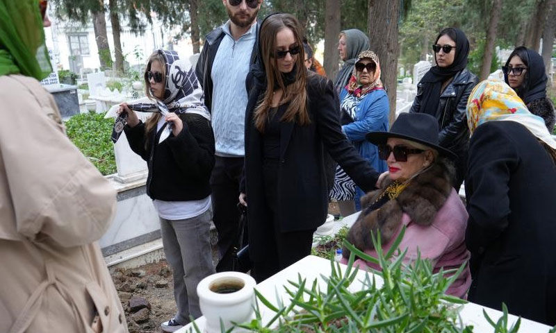 Banu Alkan'dan kardeşi Osman Alkan’a yürek burkan veda! Sözleri yürek yaktı Banu Alkan kardeşi Osman Alkan’a yürek burkan veda! Sözleri yürek yaktı - 3. Resim