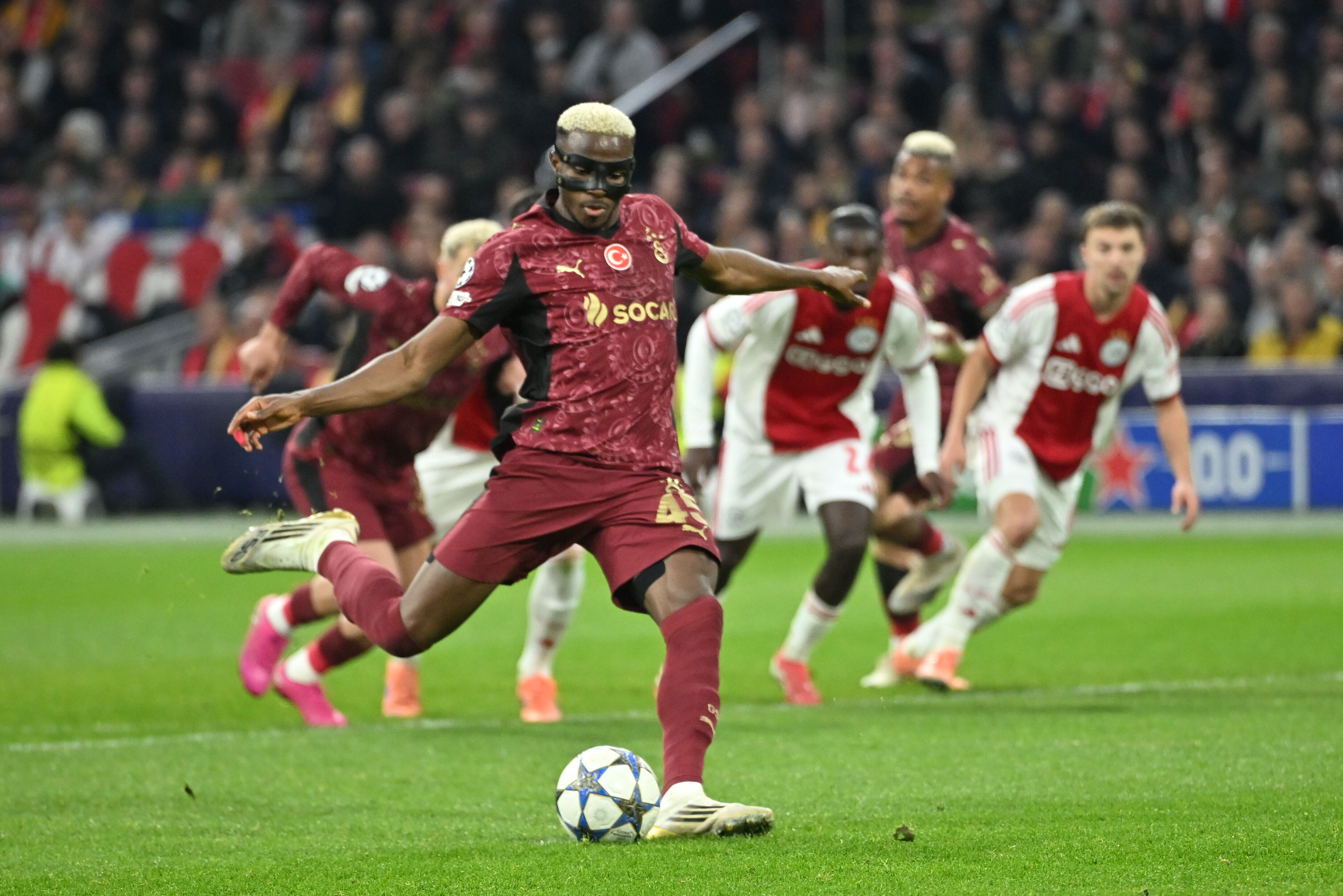 Hollanda, Galatasaray'ı ve Osimhen'i konuşuyor: Ajax'ı rezil etti Hollanda, Galatasaray'ı ve Osimhen'i konuşuyor: Ajax'ı rezil etti - 2. Resim