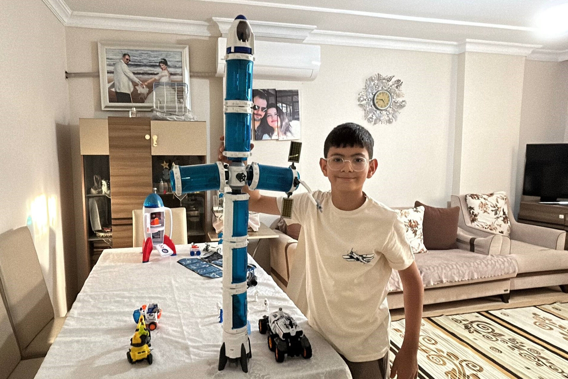 Mars projesiyle ABD'den davet aldı! 11 yaşındaki dahi Türk'ün hedefi NASA Mars projesiyle ABD'de davet aldı! 11 yaşındaki dahi Türk'ün hedefi NASA - 2. Resim