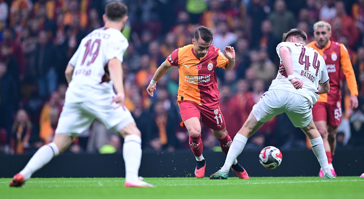 Şiddetli ağrıları geçmedi, 'ameliyat' kararı çıktı: Galatasaraylı yıldız haftalarca yok Şiddetli ağrıları geçmedi, 'ameliyat' kararı çıktı: Galatasaraylı yıldız haftalarca yok - 1. Resim