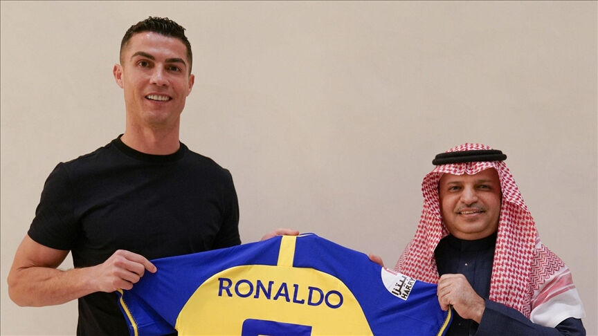'Tarihteki ilk milyarder futbolcu' Ronaldo satın aldığı en pahalı şeyi açıkladı: 10 yıldır var 'Tarihteki ilk milyarder futbolcu' Ronaldo satın aldığı en pahalı şeyi açıkladı: 10 yıldır var - 2. Resim