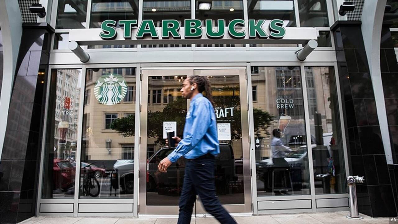 Yüzde 65 zam talebiyle 9 bin Starbucks çalışanı greve gidecek! - 1. Resim