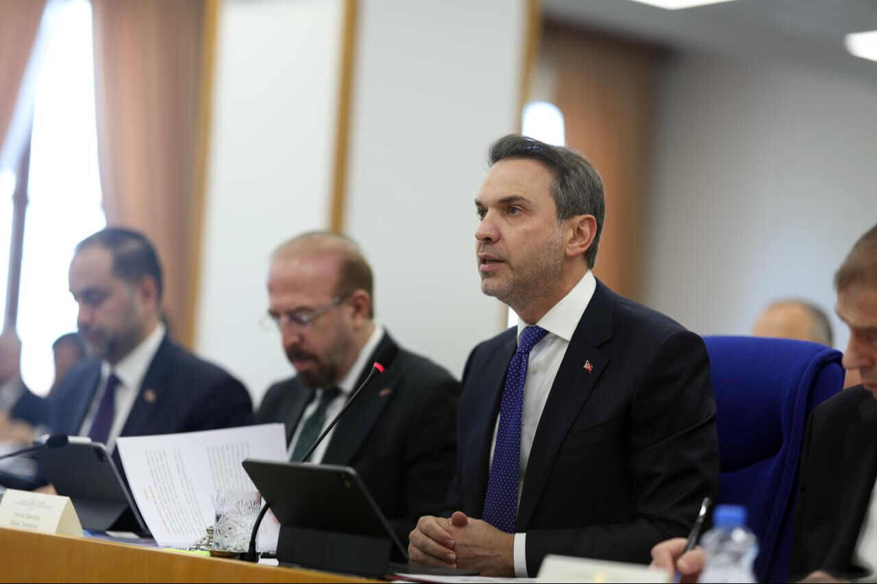 Bakan Bayraktar'dan CHP'li vekile olay tüp cevabı! Bakan Bayraktar'dan CHP'li vekile olay tüp cevabı!