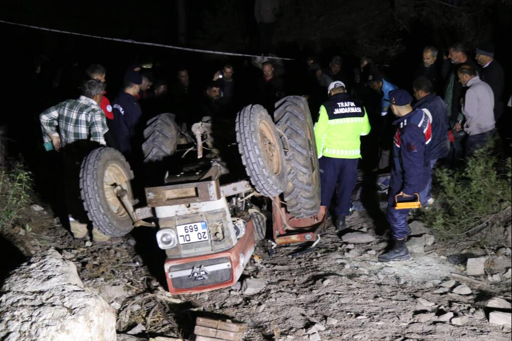 Denizli'de korkunç olay! Yaşlı çiftin cansız bedenleri 2 gün sonra traktörün altında bulundu Denizli'de korkunç olay! Yaşlı çiftin cansız bedenleri 2 gün sonra traktörün altında bulundu - 2. Resim