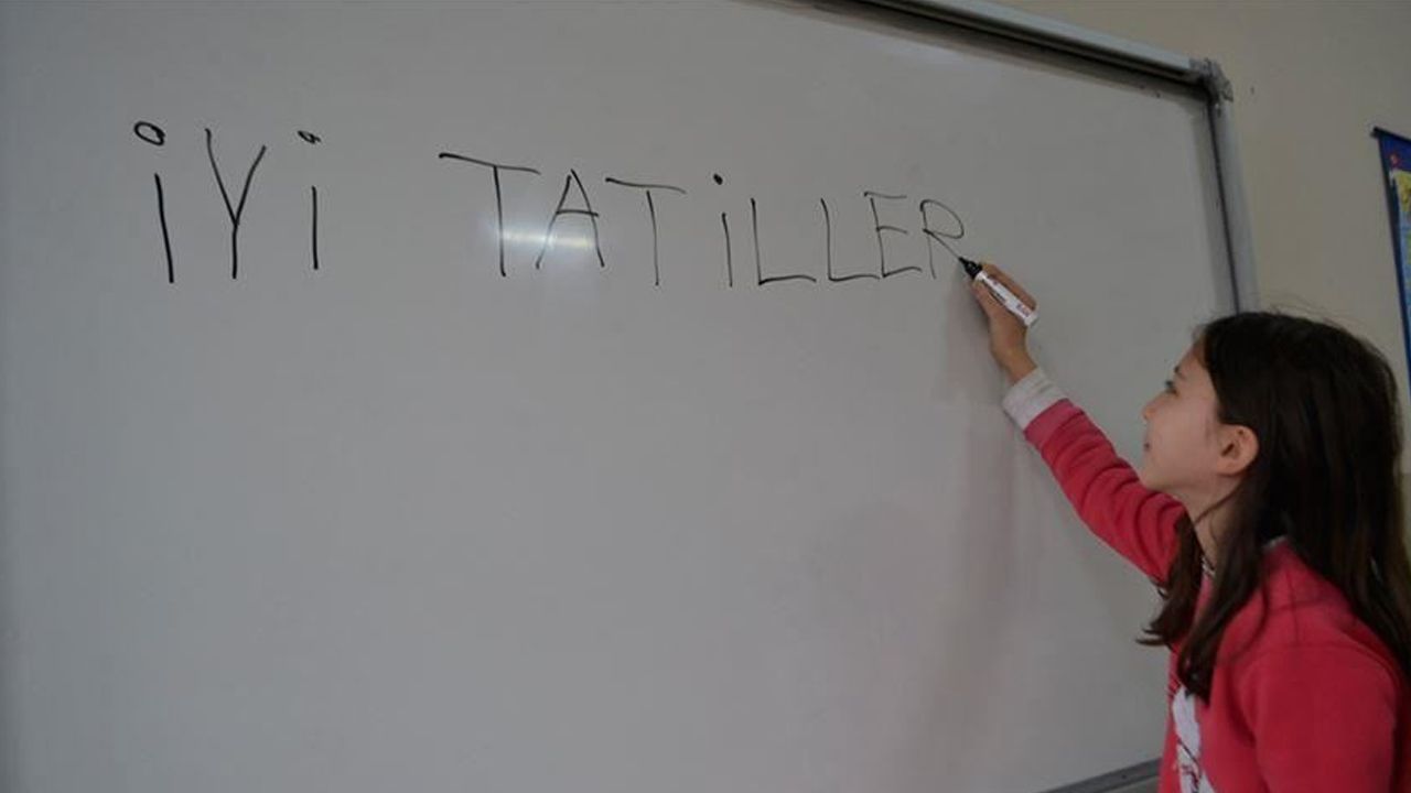 İstanbul'da okullarda ilk ara tatil başladı İstanbul'da okullarda ilk ara tatil başladı