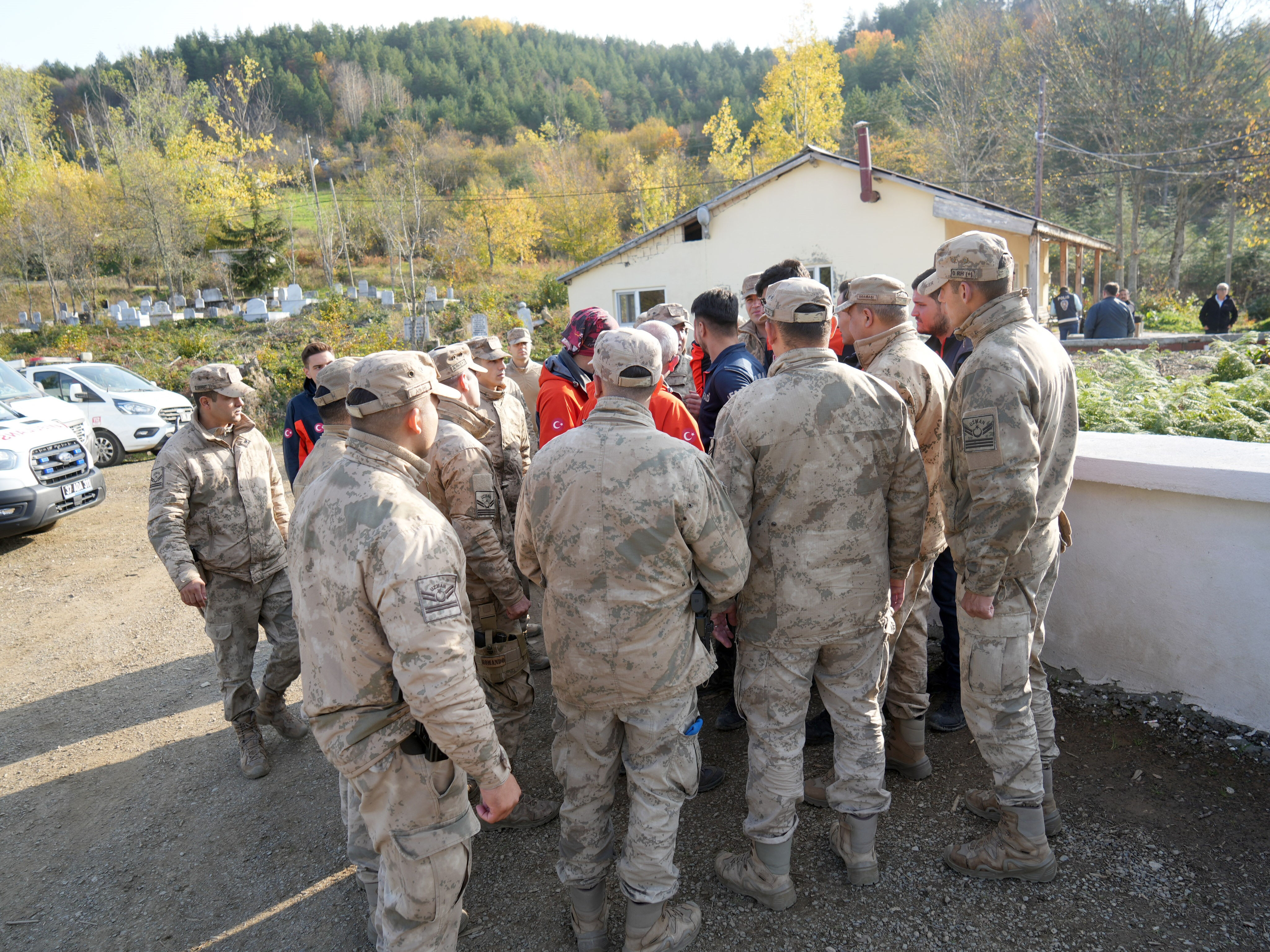 Kastamonu anne ve 5 yaşındaki oğlunu arıyor! Huriye Helvacı'nın annesinin açıklamaları kafaları karıştırdı Kastamonu anne ve 5 yaşındaki oğlunu arıyor! Huriye Helvacı'nın annesinin açıklamaları kafaları karıştırdı - 2. Resim