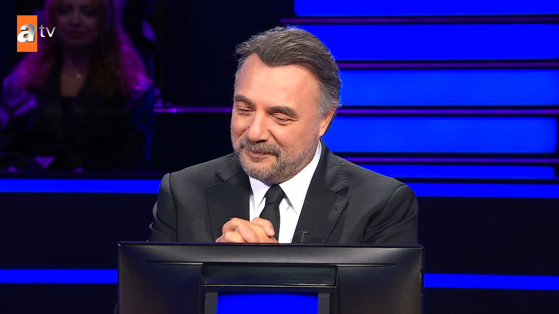 Milyoner’de ‘Osmanlı’ sorusu yarışmacıyı zorladı! Ödülü riske etmedi Milyoner’de ‘Osmanlı’ sorusu yarışmacıyı zorladı! Ödülü riske etmedi - 2. Resim