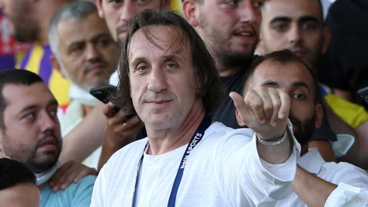 Murat Özkaya kimdir, kaç yaşında, nereli? Eyüpspor Başkanı bahis soruşturması kapsamında gözaltına alındı Murat Özkaya kimdir, kaç yaşında, nereli? Eyüpspor Başkanı bahis soruşturması kapsamında gözaltına alındı - 1. Resim