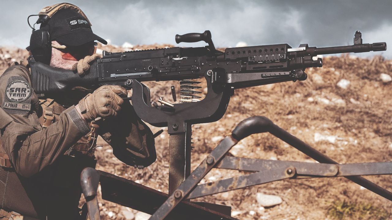 SARSILMAZ, 'Bir ordu için yeter' sözünü global arenaya taşıyor SARSILMAZ, 'Bir ordu için yeter' sözünü global arenaya taşıyor