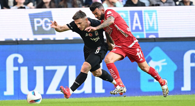 Sergen Yalçın'sız Beşiktaş, Antalya deplasmanında: Ligde 59'uncu randevu Sergen Yalçın'sız Beşiktaş, Antalya deplasmanında: Ligde 59'uncu randevu - 1. Resim