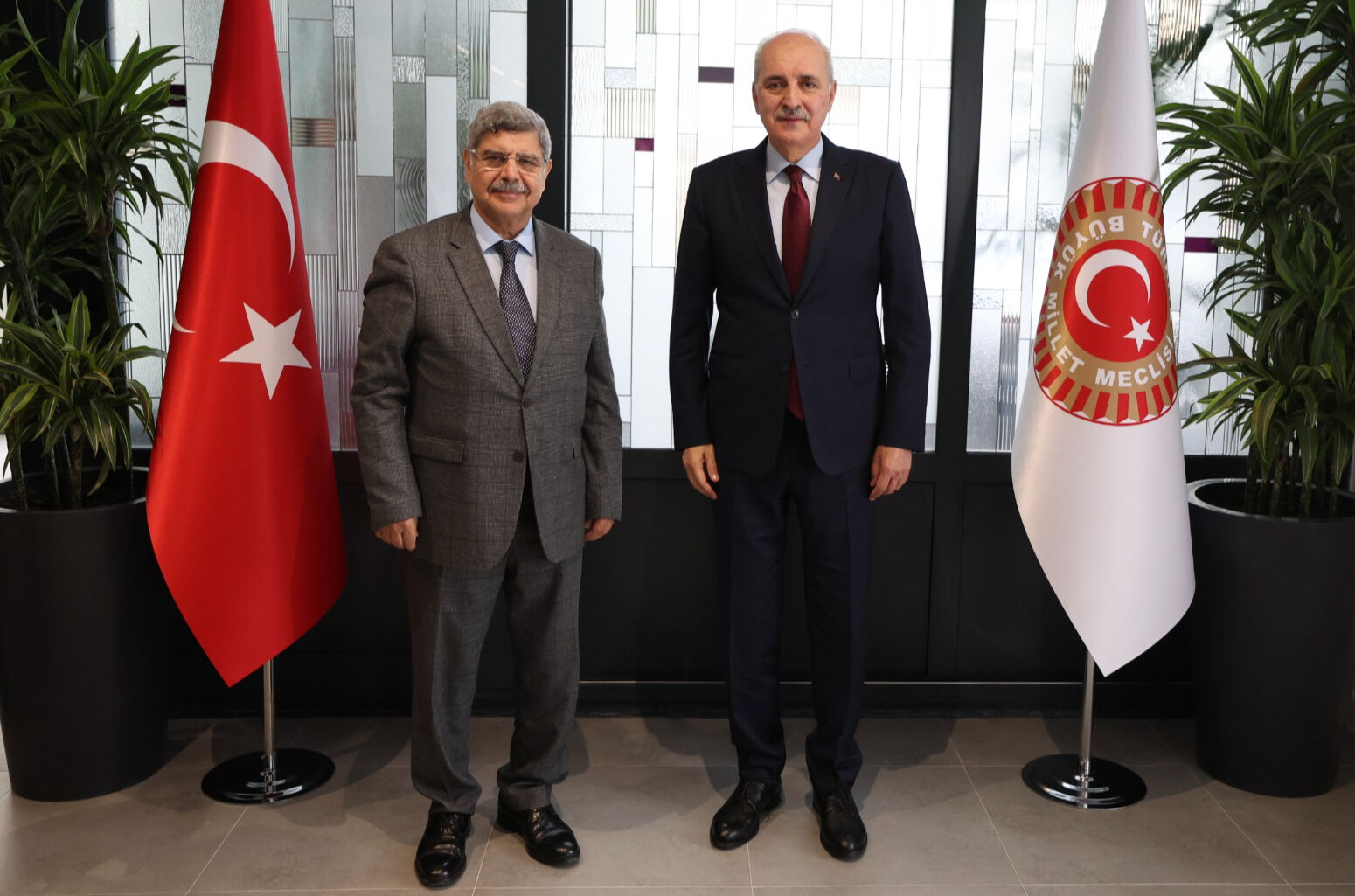 Terörsüz Türkiye komisyonu İmralı'ya gidecek mi? Numan Kurtulmuş açıkladı Terörsüz Türkiye komisyonu İmralı'ya gidecek mi? Numan Kurtulmuş açıkladı - 1. Resim