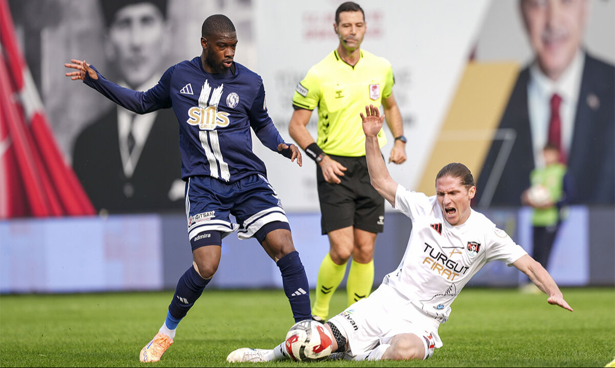 3 gol, 2 kırmızı kart, 15 dakika uzatma! TFF'ye 'Bu maç incelensin' çağrısı 3 gol, 2 kırmızı kart, 15 dakika uzatma! TFF'ye 'Bu maç incelensin' çağrısı - 2. Resim