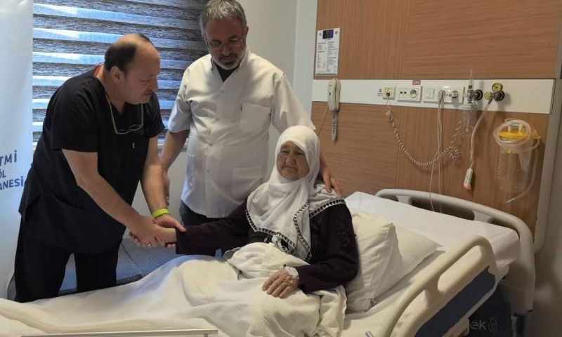 5 aydır ağrı çekiyordu… Bir saatlik operasyonda 213 taş çıktı - 2. Resim