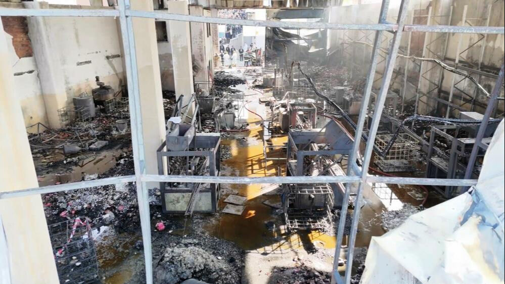 6 kişiye mezar oldu! Kocaeli'deki facianın yaşandığı parfüm tesisinin içi görüntülendi 6 kişiye mezar oldu! Kocaeli'deki facianın yaşandığı parfüm tesisinin içi görüntülendi - 1. Resim