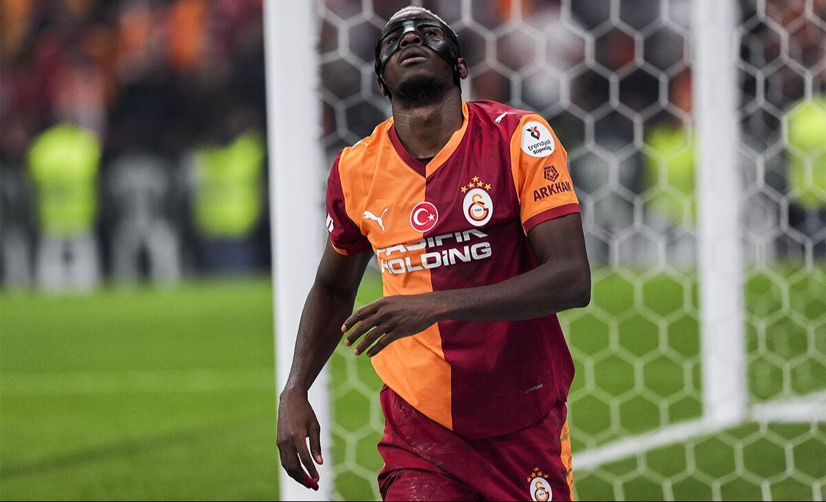 Avrupa'nın iki devi de Osimhen'in peşinde! 'Galatasaray, 150 milyon euro istiyor' Avrupa'nın 2 devi de Osimhen'in peşinde! 'Galatasaray'ın tarifesi 150 milyon euro' - 2. Resim