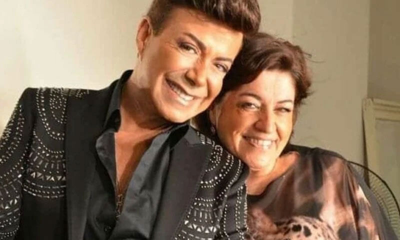 Fatih Ürek’in yattığı hastanede ‘miras’ gerilimi! Kardeşleri karşı karşıya geldi Fatih Ürek’in yattığı hastanede ‘miras’ gerilimi! Kardeşleri karşı karşıya geldi - 2. Resim