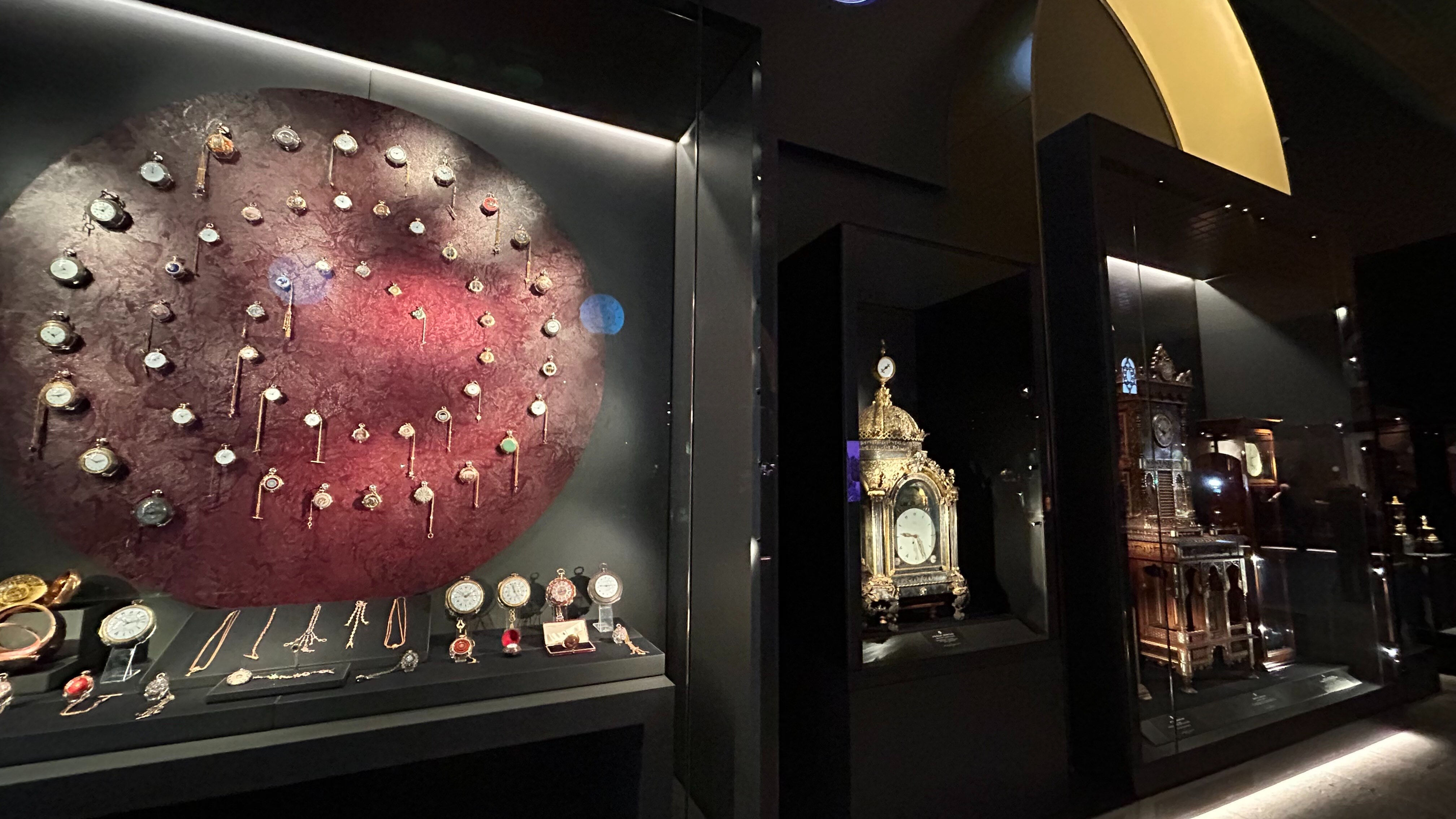 Osmanlı tarihine zamanla yolculuk! Topkapı Sarayı Saat Müzesi yoğun ilgi görüyor Osmanlı tarihine zaman yolculuğu! Topkapı Sarayı Saat Müzesi yoğun ilgi görüyor - 1. Resim