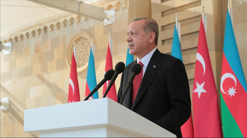 Türk komandoları Bakü sokaklarında! "Vatan bölünmez şehitler ölmez" Türk komandoları Bakü sokaklarında! "Vatan bölünmez şehitler ölmez" - 1. Resim