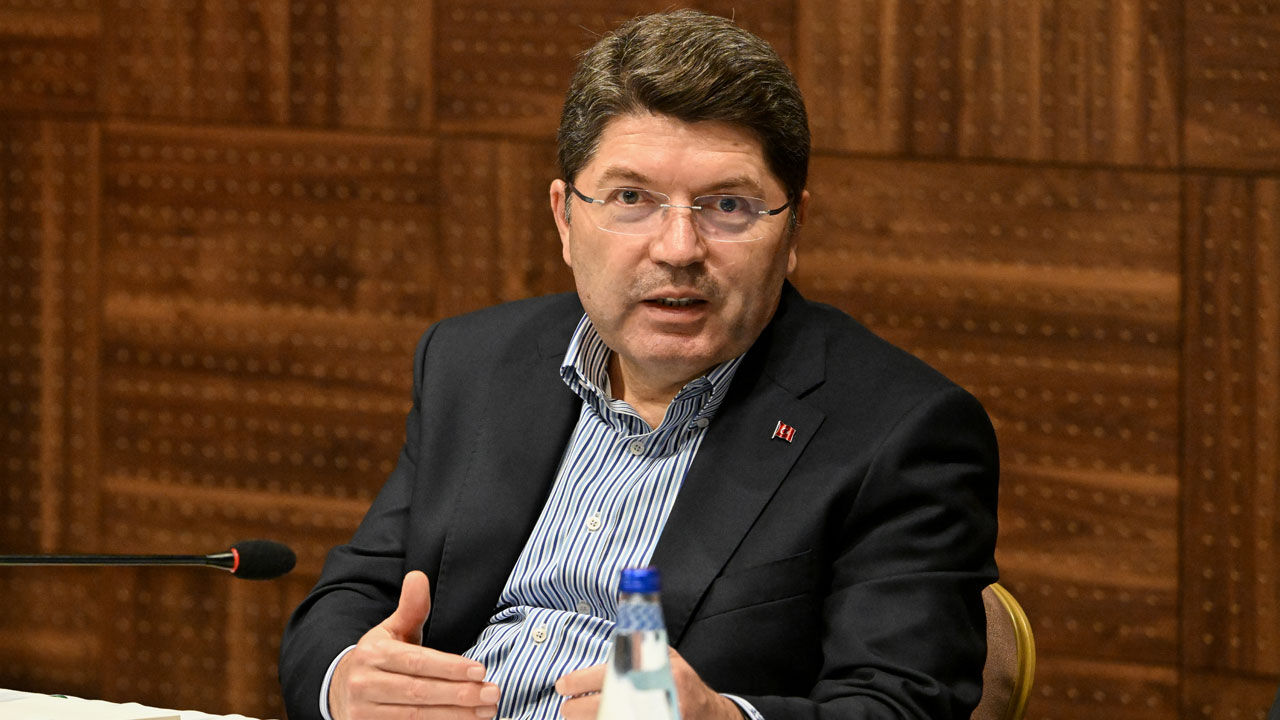 Adalet Bakanı Tunç duyurdu: AİHM'in Demirtaş kararı mahkemenin önünde Adalet Bakanı Tunç duyurdu: AİHM'in Demirtaş kararı mahkemenin önünde - 3. Resim