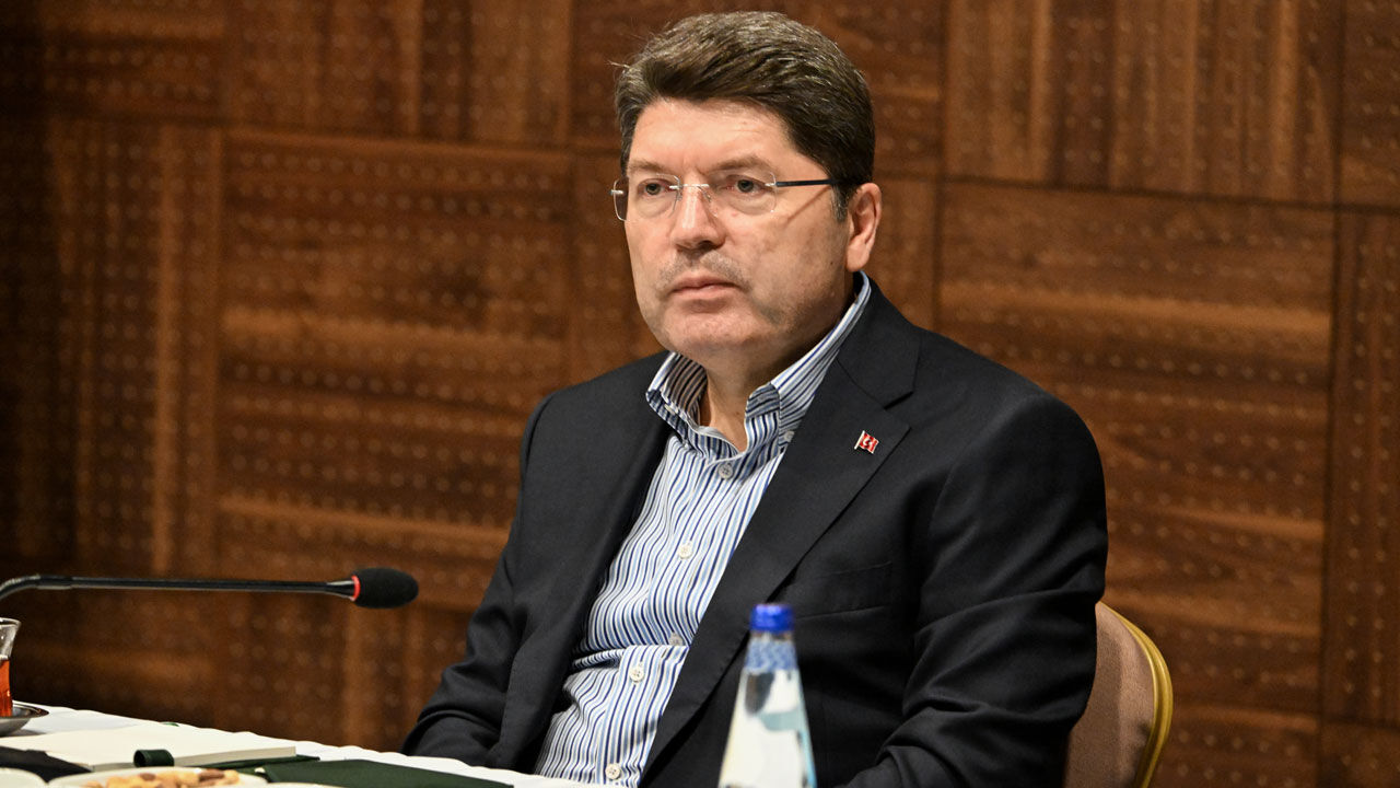 Adalet Bakanı Tunç duyurdu: AİHM'in Demirtaş kararı mahkemenin önünde Adalet Bakanı Tunç duyurdu: AİHM'in Demirtaş kararı mahkemenin önünde - 6. Resim