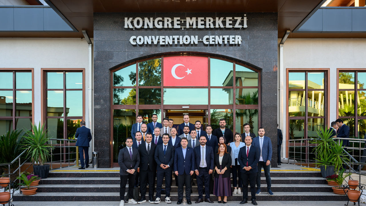 Adalet Bakanı Tunç duyurdu: AİHM'in Demirtaş kararı mahkemenin önünde Adalet Bakanı Tunç duyurdu: AİHM'in Demirtaş kararı mahkemenin önünde - 7. Resim