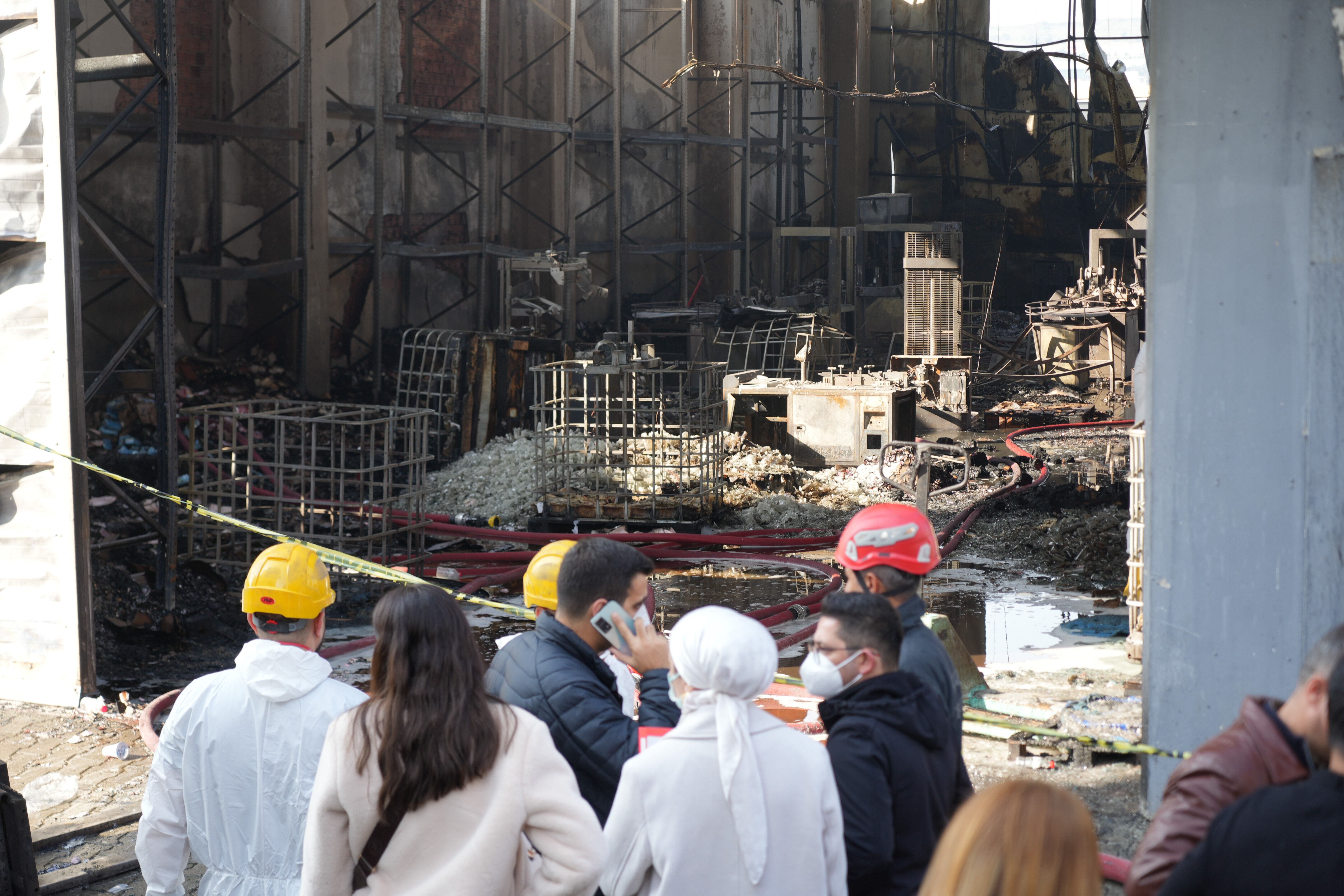 Anneler ve kız çocukları çığlıklar içinde öldü! Kocaeli'deki facianın her bir detayı kahretti Anneler ve kız çocukları çığlıklar içinde öldü! Kocaeli'deki facianın her bir detayı kahretti - 1. Resim