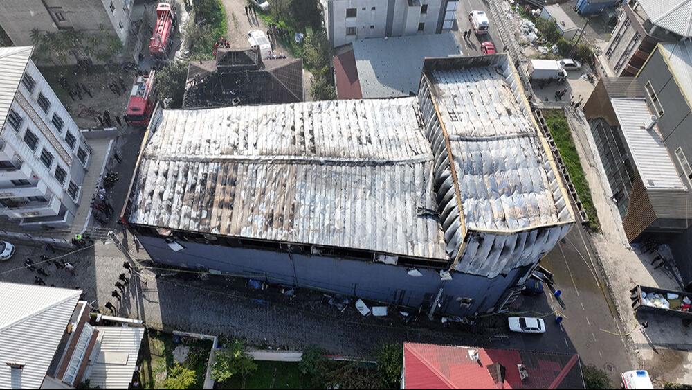 Anneler ve kız çocukları çığlıklar içinde öldü! Kocaeli'deki facianın her bir detayı kahretti Anneler ve kız çocukları çığlıklar içinde öldü! Kocaeli'deki facianın her bir detayı kahretti - 4. Resim