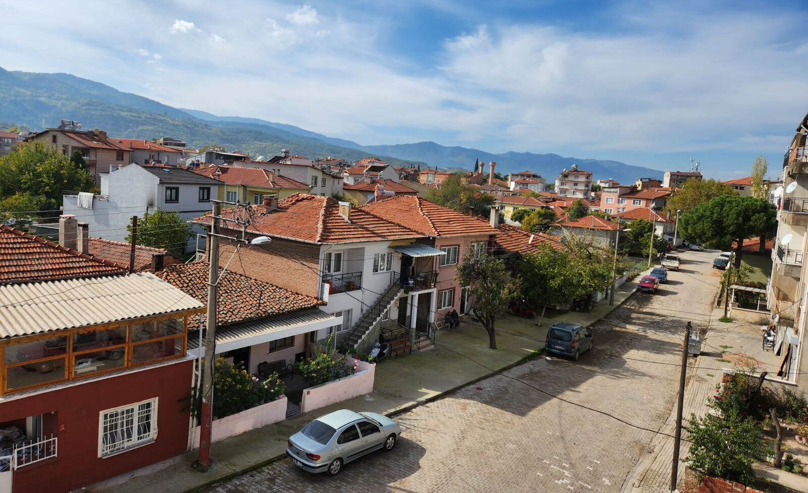 Balıkesir'de korkutan deprem! Sarsıntı, İzmir, Bursa, Manisa ve çevresinde hissedildi Balıkesir'de korkutan deprem! Sarsıntı, İzmir, Bursa, Manisa ve çevresinde hissedildi - 1. Resim