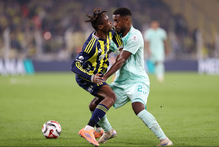 Fenerbahçe hata yapmadı, Galatasaray'ın ensesine yapıştı! Seri 9 maça çıktı, fark bire indi Canlı: Fenerbahçe, Kayserispor'u ağırlıyor - 2. Resim