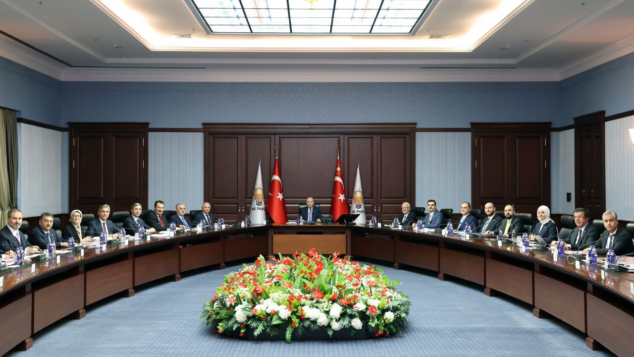  - AK Parti MYK toplandı