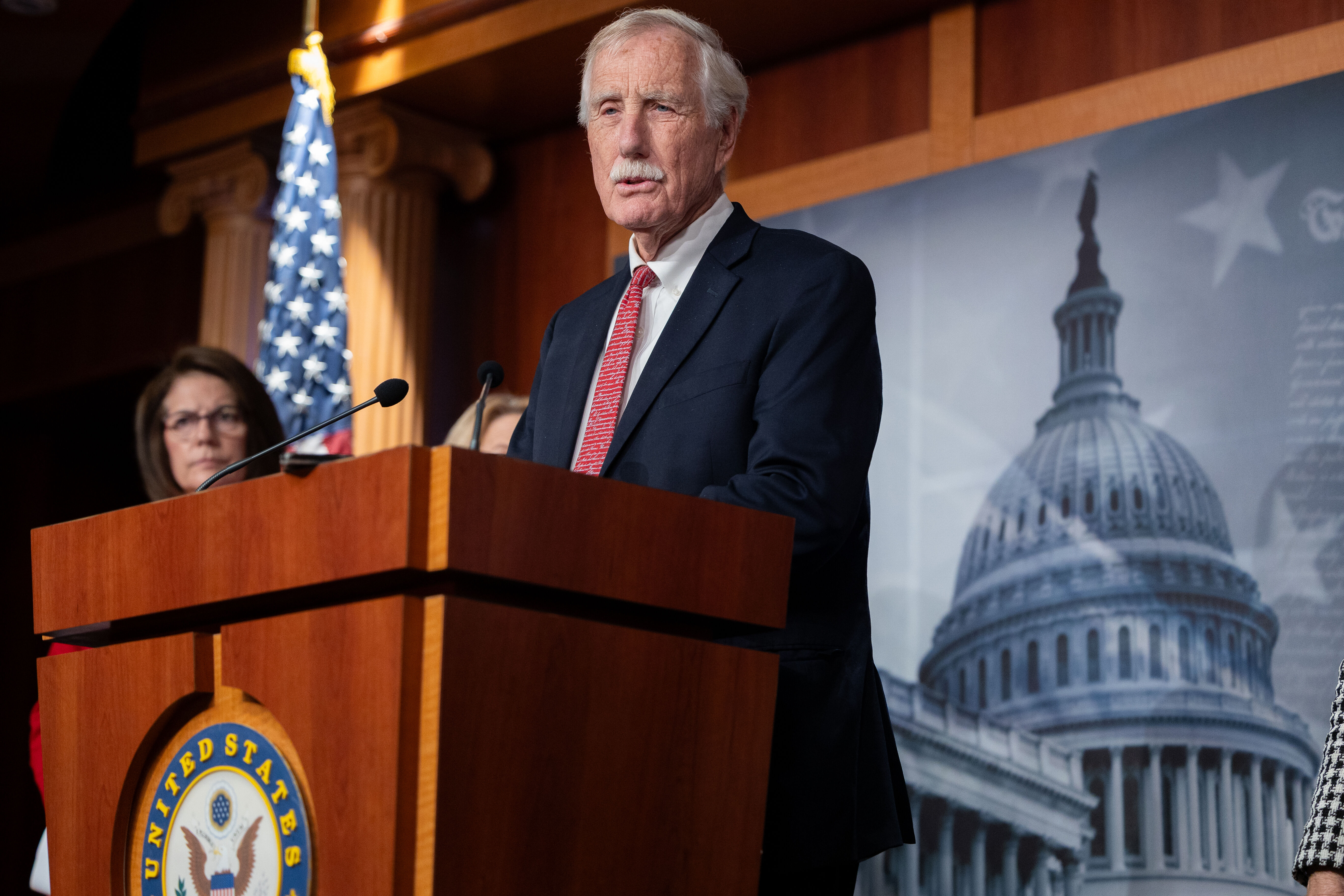 Bütçe konusunda anlaştılar! ABD'de hükümet yeniden açılıyor - 1. Resim