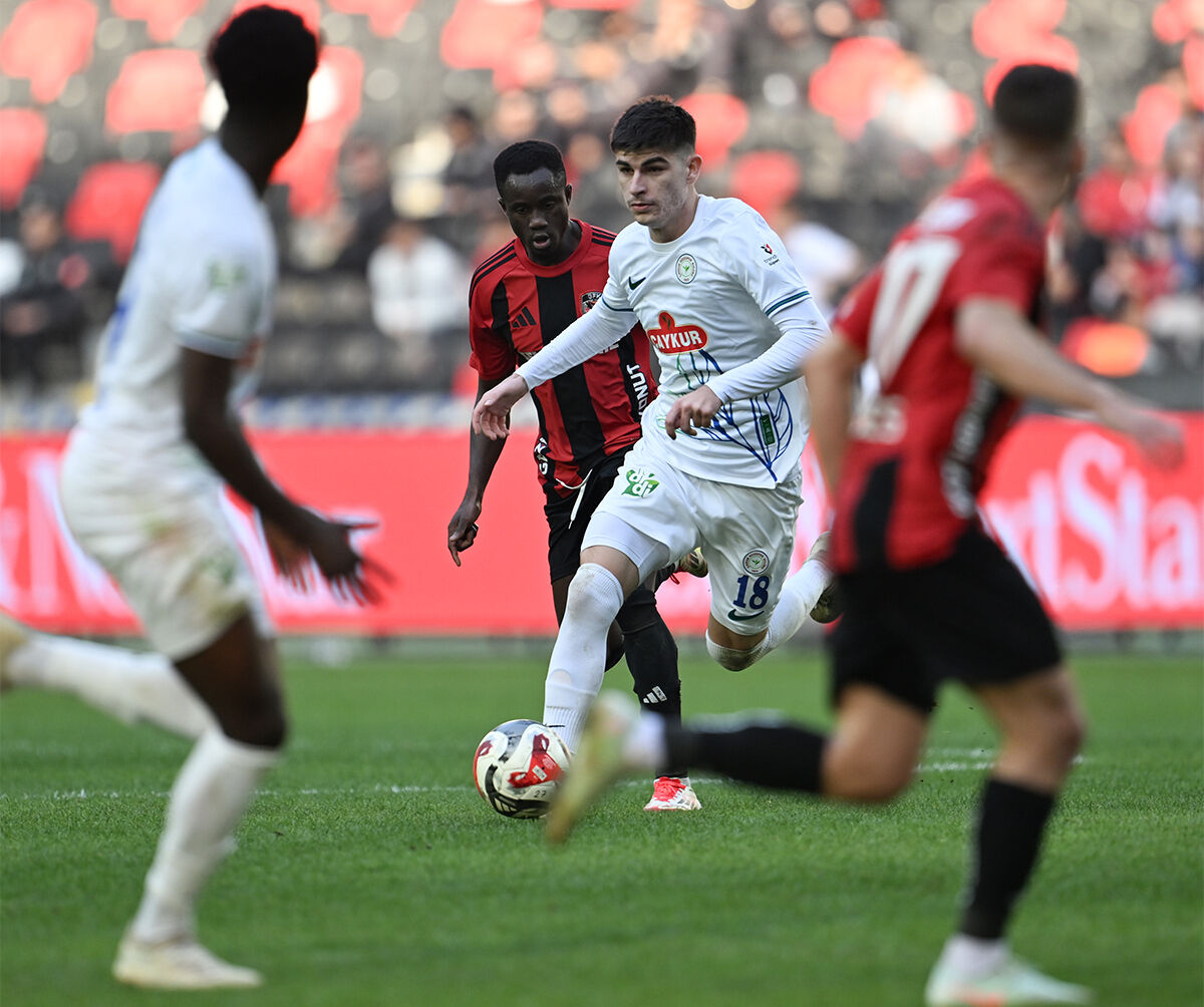 Çaykur Rizespor'dan Gaziantep FK maçı sonrası hakem isyanı: Bu öfke neden! - 2. Resim