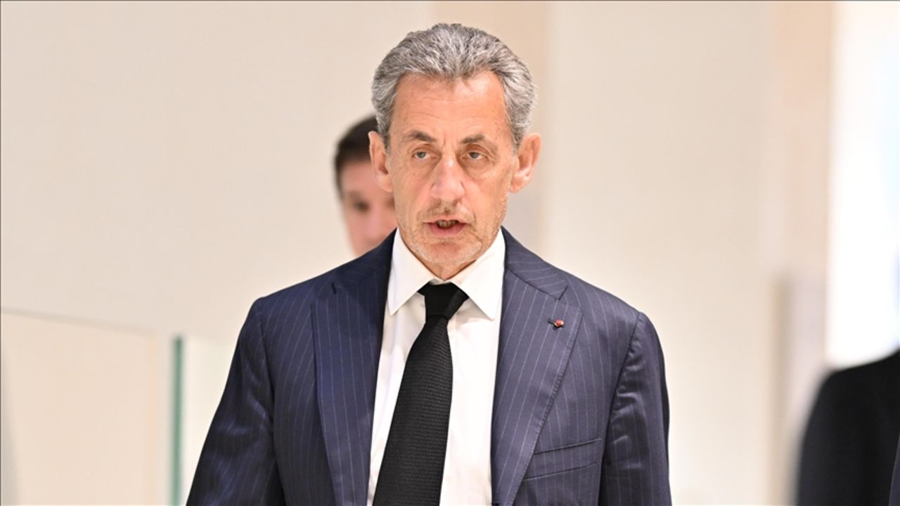  - Fransa’nın eski Cumhurbaşkanı Sarkozy serbest bırakıldı