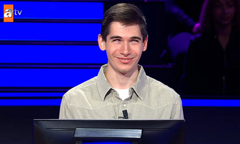 Görme engelli yarışmacı Kim Milyoner Olmak İster’e damga vurdu! 1 milyonluk sorunun eşiğinden döndü - 2. Resim