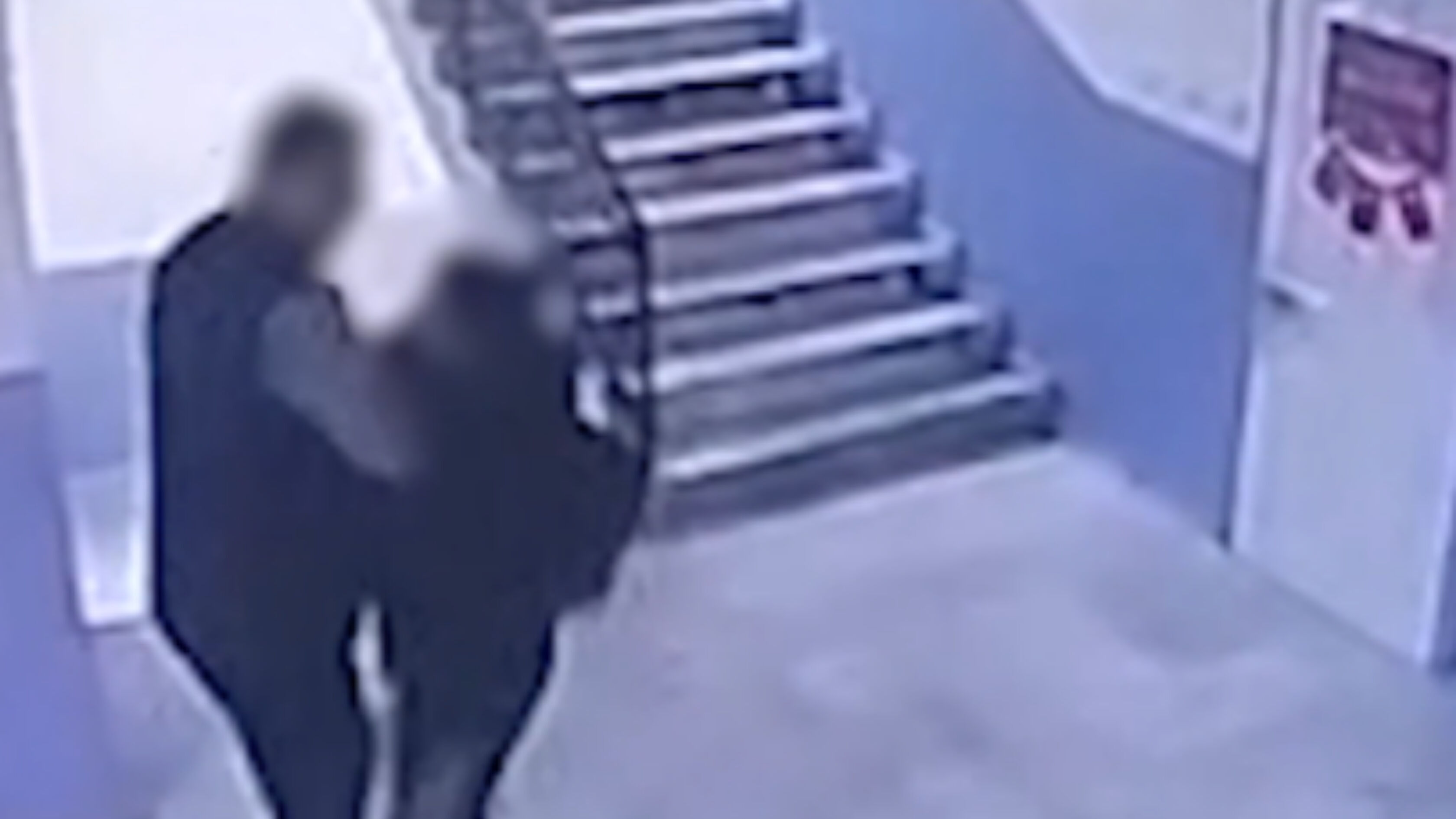 Okul kameralarında skandal görüntü! Otizmli öğrencisine yaptığı 'pes' dedirtti, soruşturma açıldı - 1. Resim