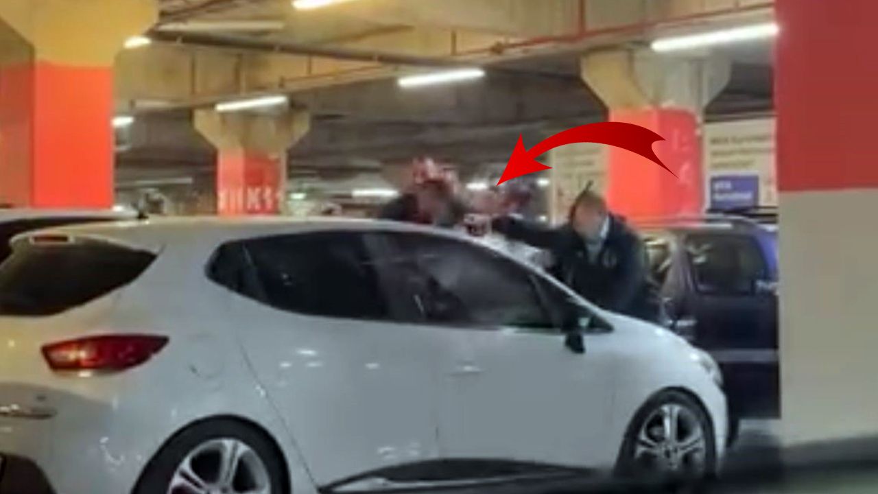 Otoparkta yer kavgası! 2 aile birbirine girdi, tekme ve yumruklar havada uçuştu - Gündem