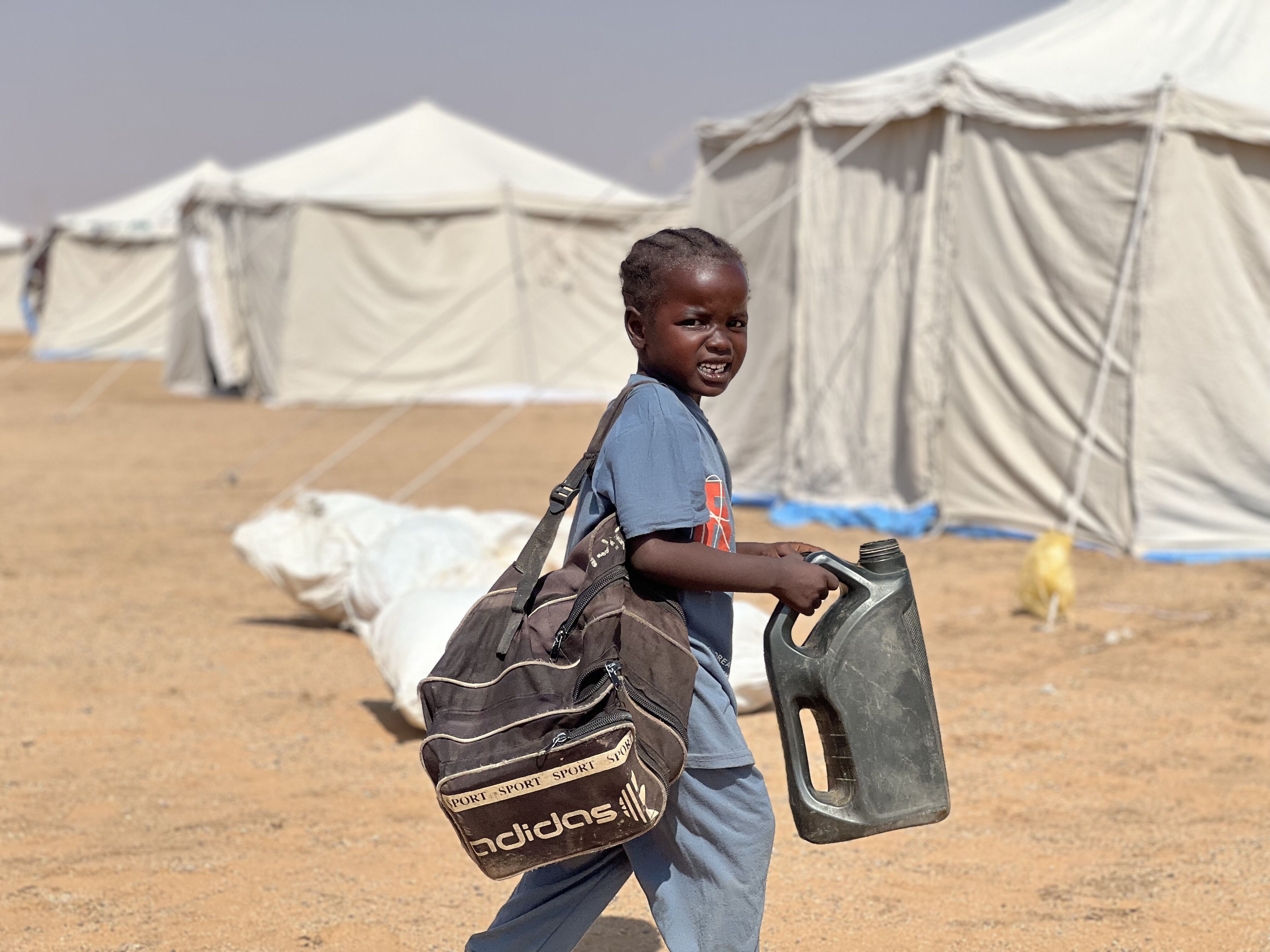 Sudan'da insanlık dramı... Tarihin en geniş kapsamlı 'yerinden edilme' vakası! Sudan'da insanlık dramı... Tarihin en geniş kapsamlı 'yerinden edilme' vakası! - 2. Resim