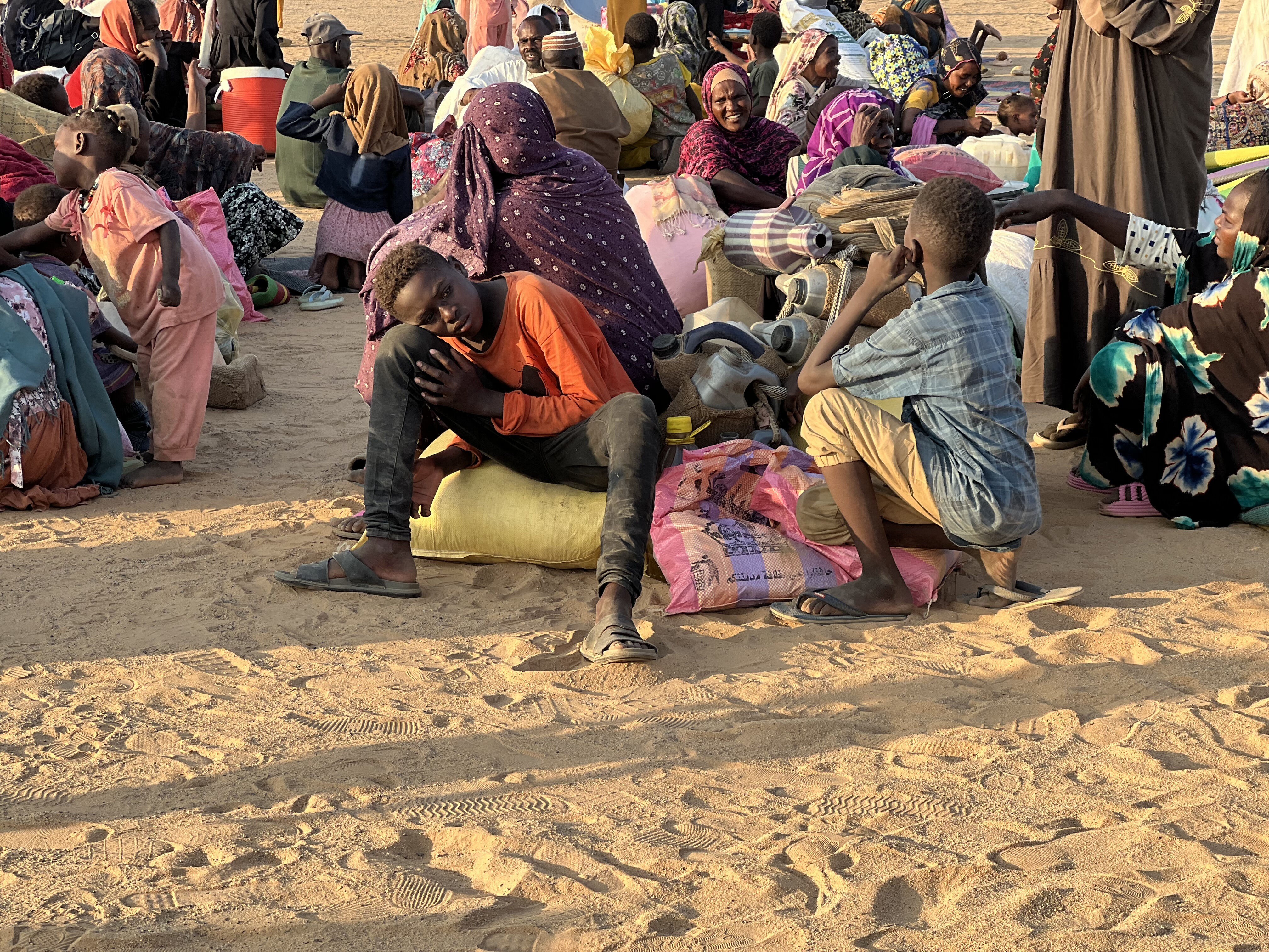 Sudan'da insanlık dramı... Tarihin en geniş kapsamlı 'yerinden edilme' vakası! Sudan'da insanlık dramı... Tarihin en geniş kapsamlı 'yerinden edilme' vakası! - 4. Resim