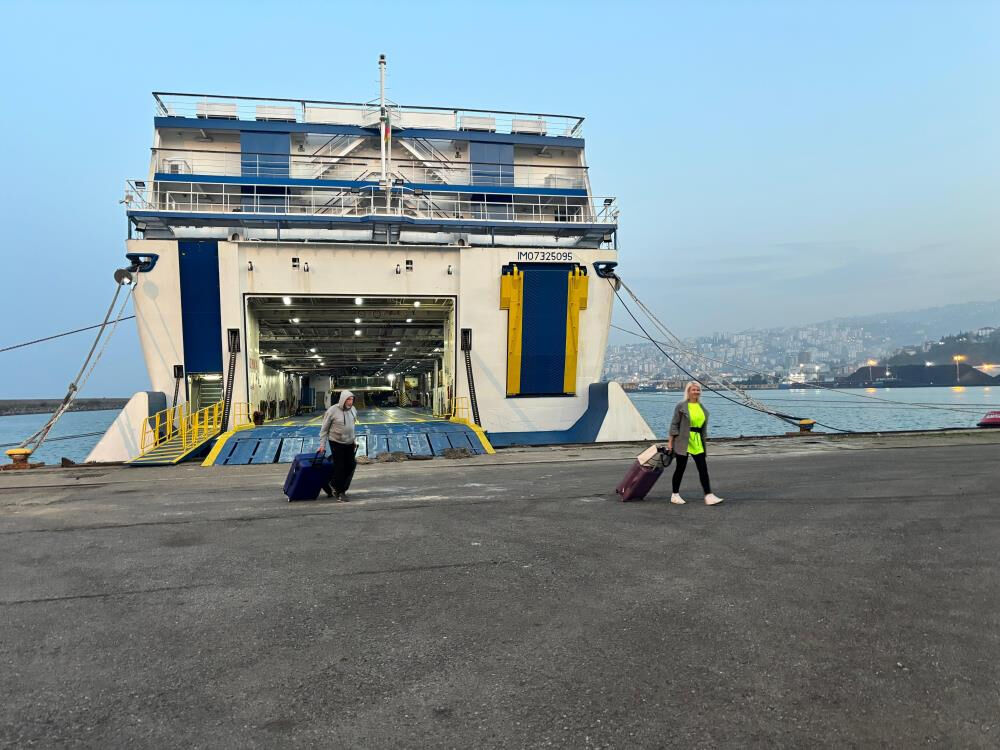 14 yıl sonra yeniden başlamıştı! Ruslar sorun çıkardı, Trabzon'a geri döndüler 14 yıl sonra yeniden başlamıştı! Ruslar sorun çıkardı, Trabzon'a geri döndüler - 1. Resim