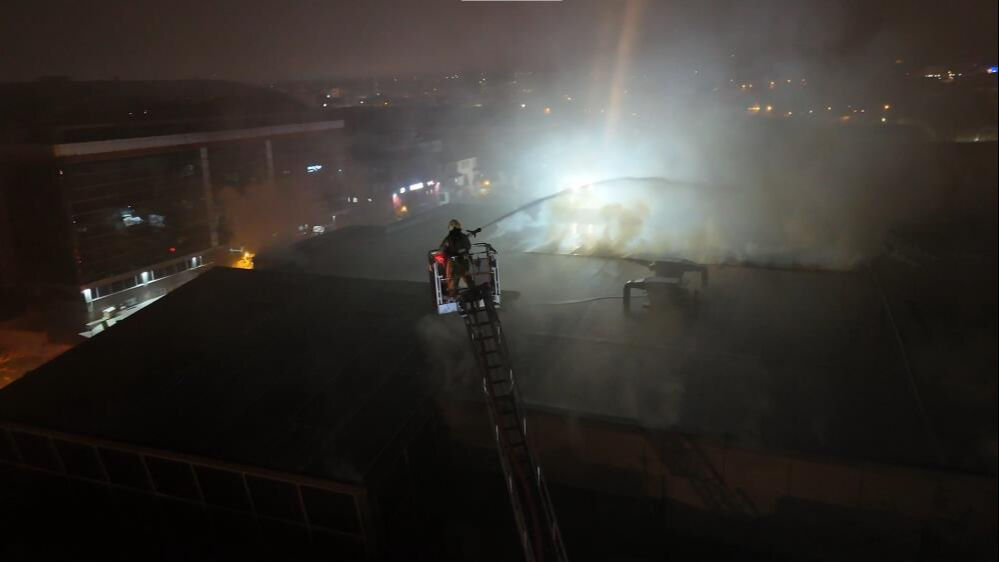 Dudullu OSB’de korkutan yangın! Çok sayıda ekip müdahale etti - 2. Resim