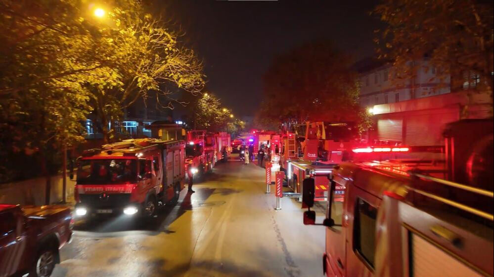 Dudullu OSB’de korkutan yangın! Çok sayıda ekip müdahale etti - 1. Resim