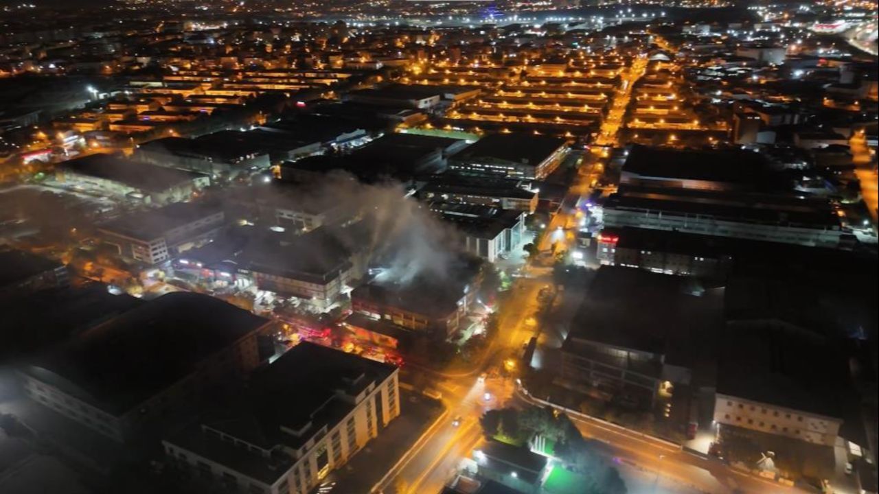 Dudullu OSB’de korkutan yangın! Çok sayıda ekip müdahale etti