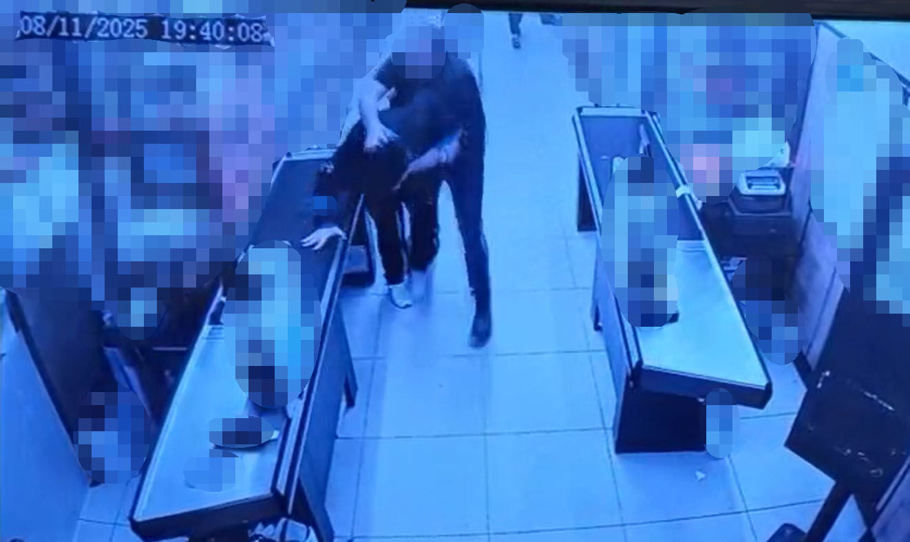 Kasiyere 'çocuğu neden uyardın' dayağı! Baba ve yanındakiler dehşet saçtı - 3. Resim